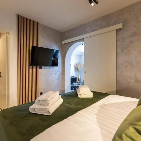 Luxury 